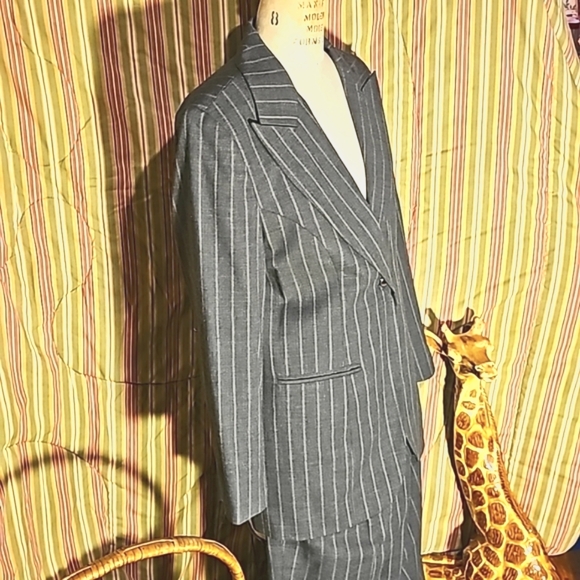 2 piece designer vintage Pant suit - Picture 2 of 3
